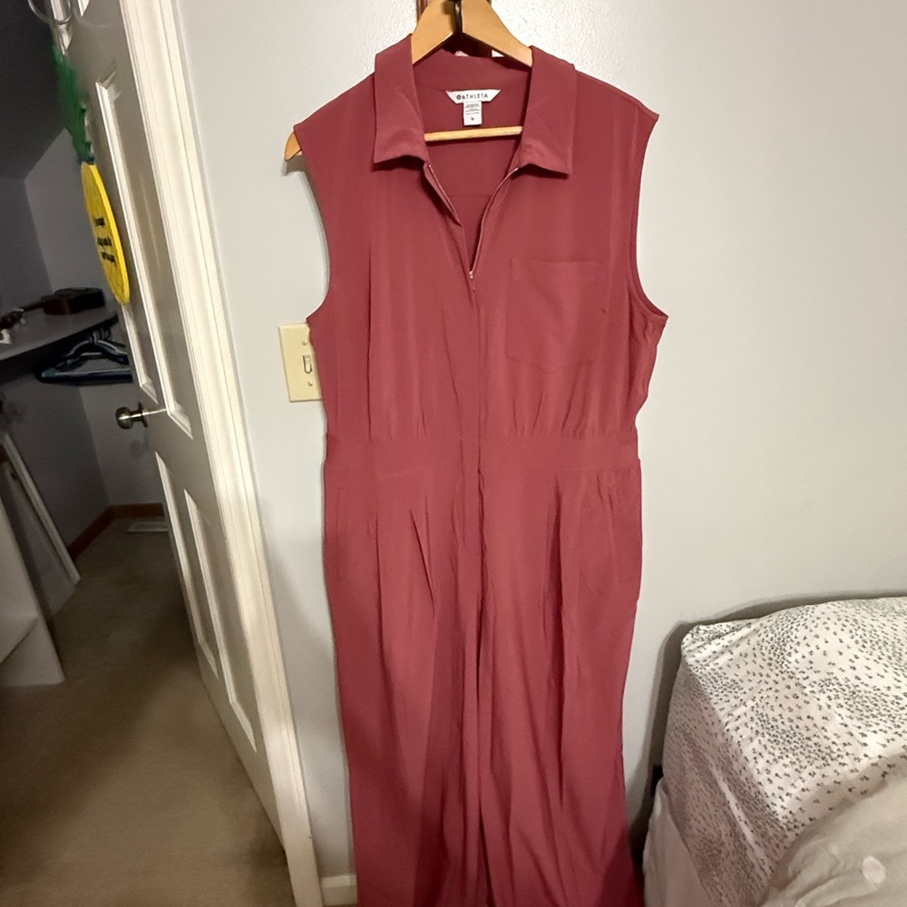 Athleta Red Sleeveless Jumpsuit with Collared Neckline